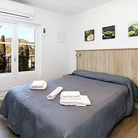 Hotel Arago