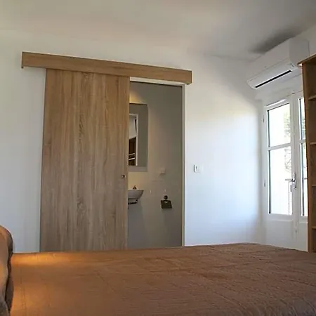 Hotel Arago 3*