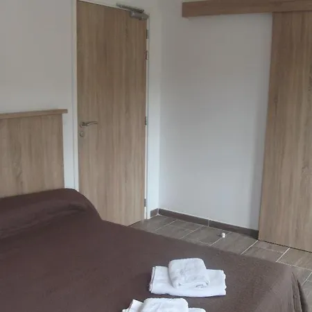 Arago Ξενοδοχείο